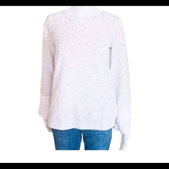 REITMANS Flutter Woven Top With Peekaboo Bell Sleeve Blouse Detail Grey Space XS - Picture 3 of 11